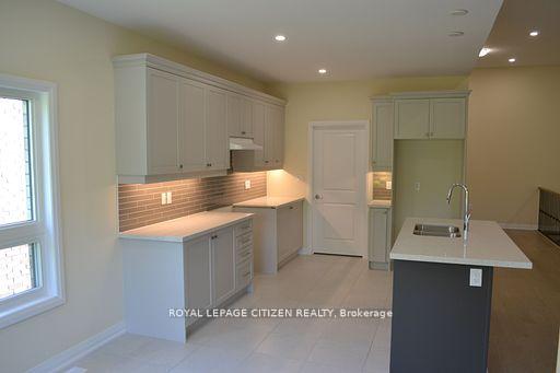 Photo 7 of 32 revol Road, Penetanguishene — HOMEH