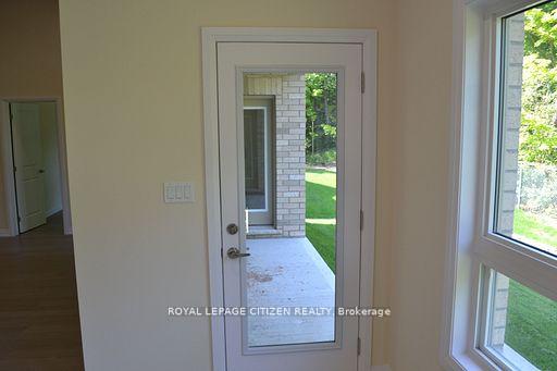 Photo 4 of 32 revol Road, Penetanguishene — HOMEH