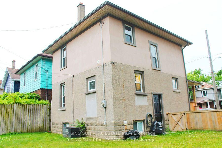 Photo 19 of 1102 Wellington Avenue, Windsor — HOMEH