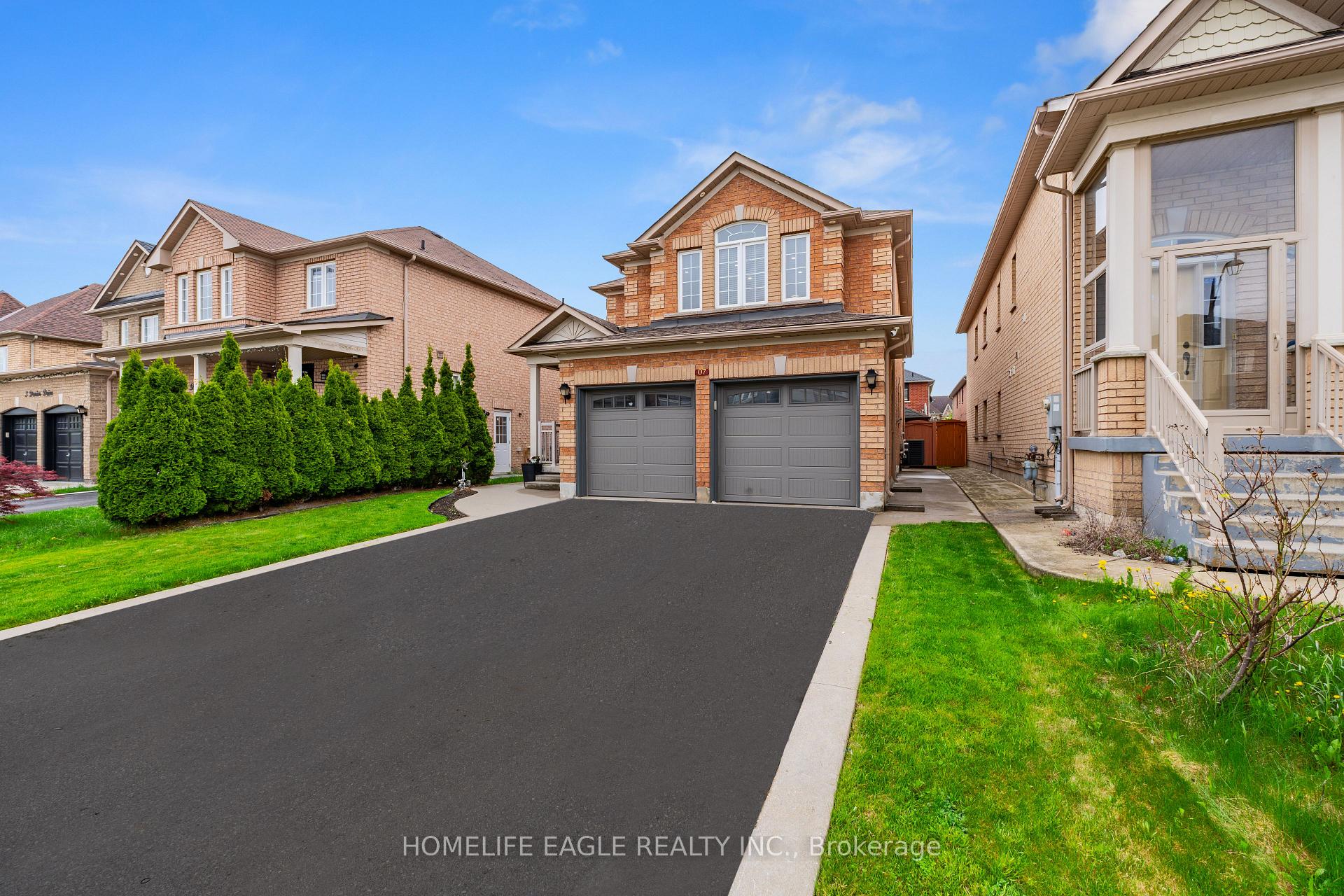 Photo 25 of 7 Denim Drive, Brampton, Bram East — HOMEH