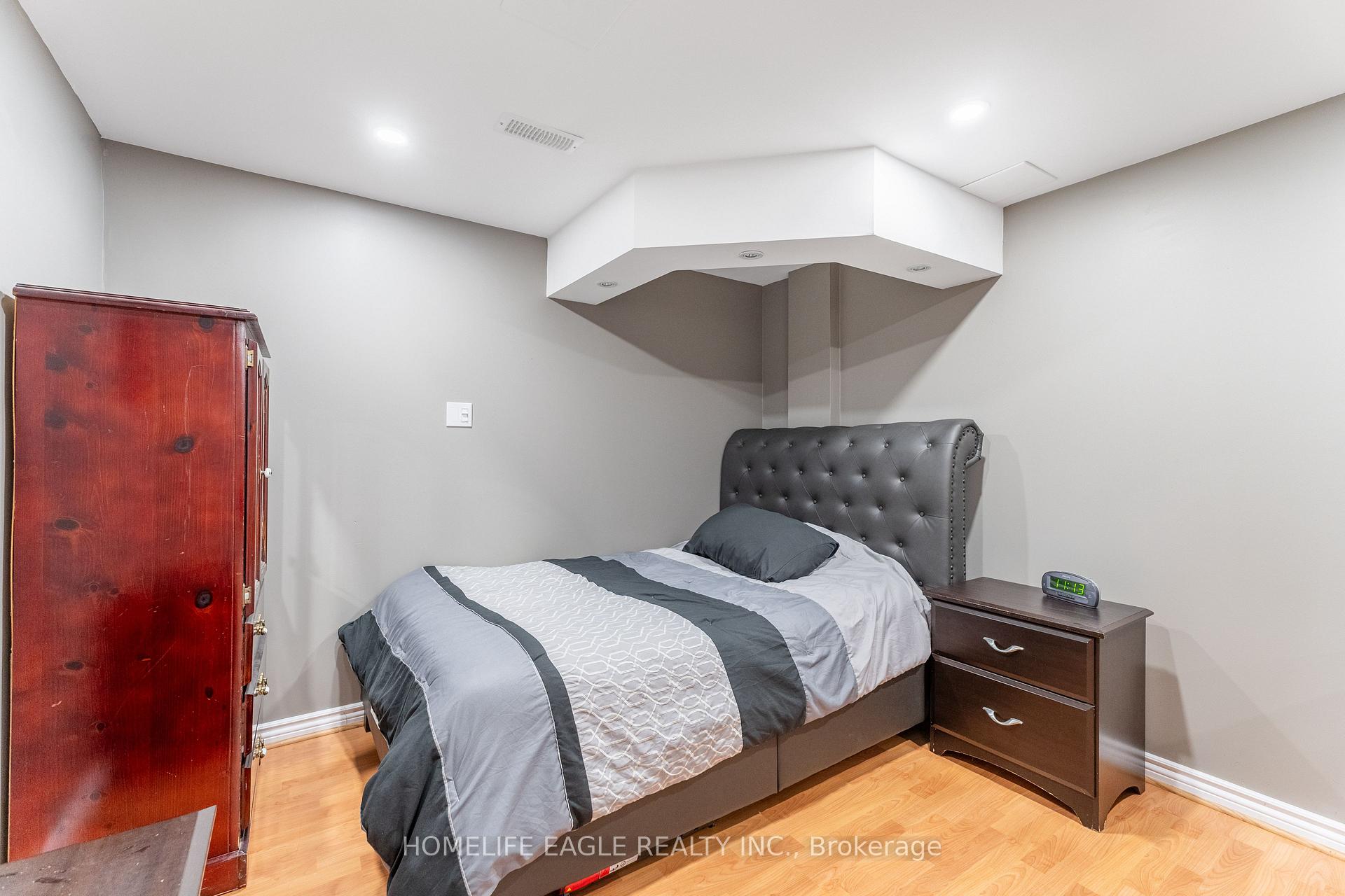 Photo 11 of 7 Denim Drive, Brampton, Bram East — HOMEH