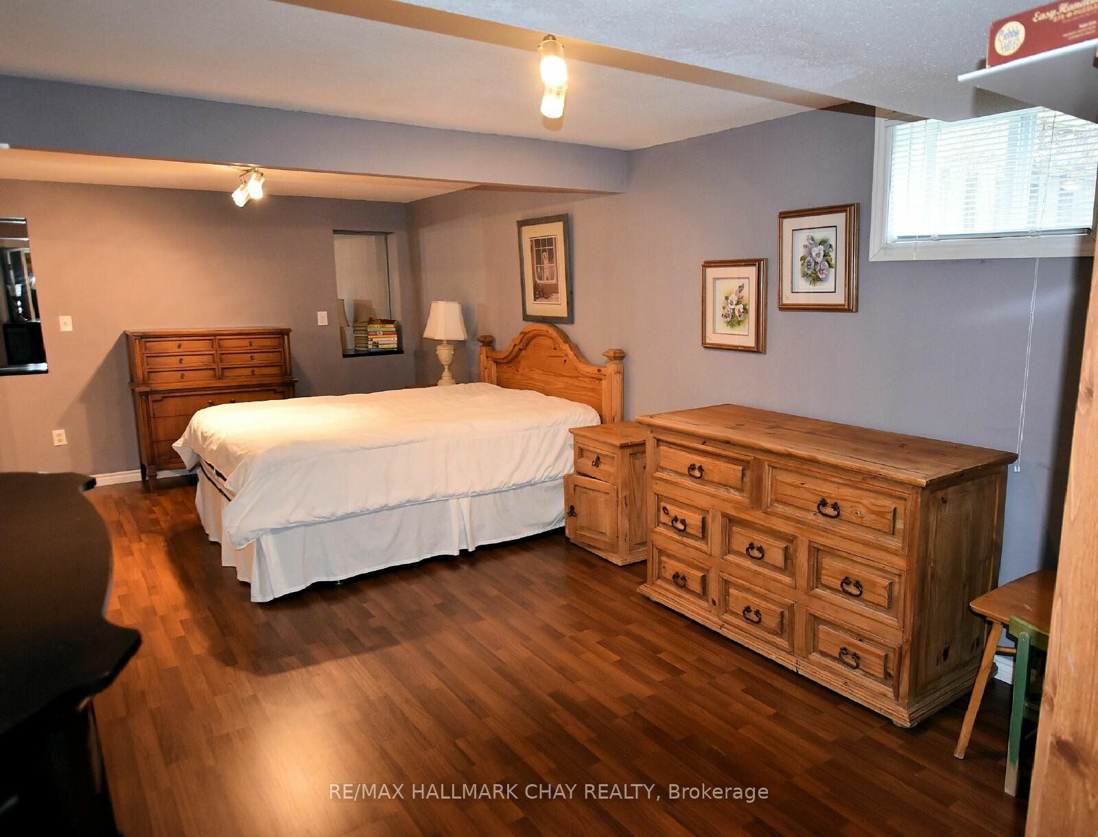 Photo 3 of Unit Lower, 19 Broadfoot Road, Barrie, Letitia Heights — HOMEH