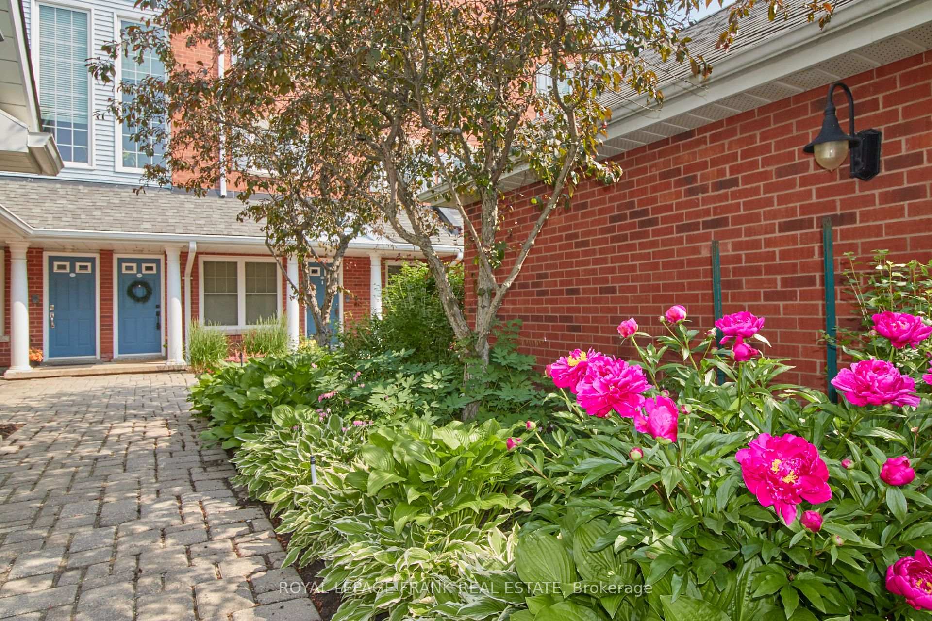 Photo 4 of Unit D8, 1663 Nash Road, Clarington, Courtice — HOMEH