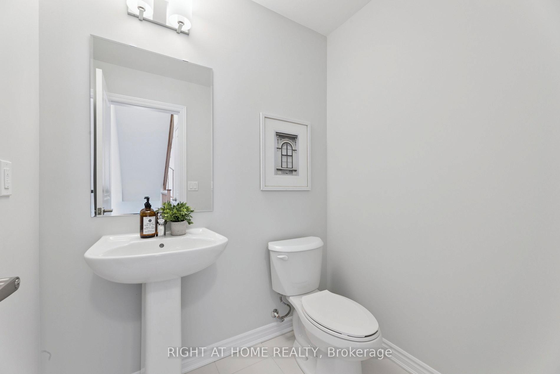 Photo 4 of 1063 Honeycomb Path, Oshawa, Kedron — HOMEH