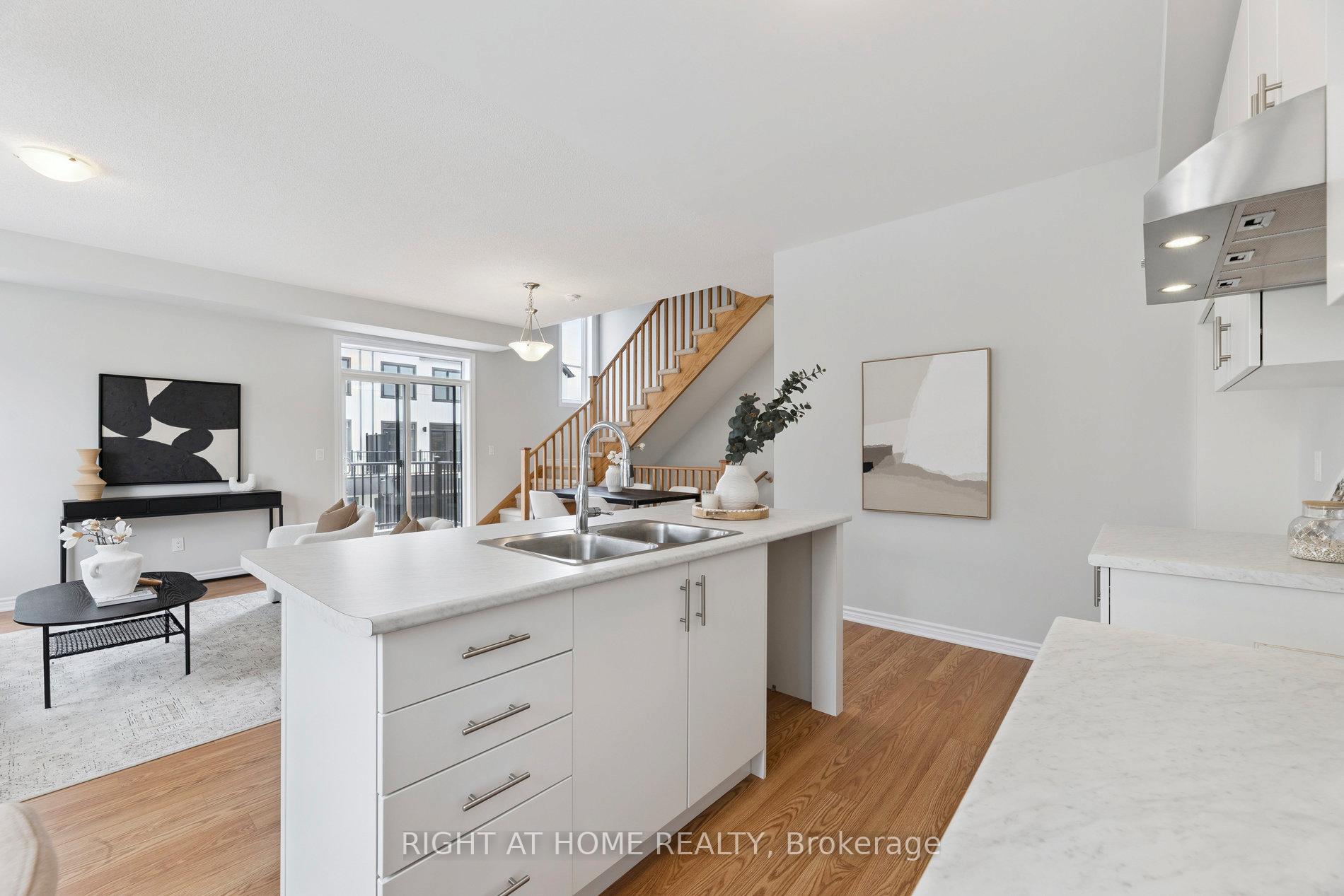 Photo 17 of 1063 Honeycomb Path, Oshawa, Kedron — HOMEH