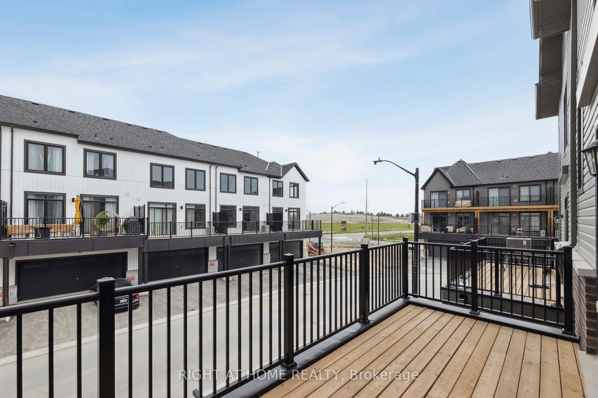 Photo 13 of 1063 Honeycomb Path, Oshawa, Kedron — HOMEH