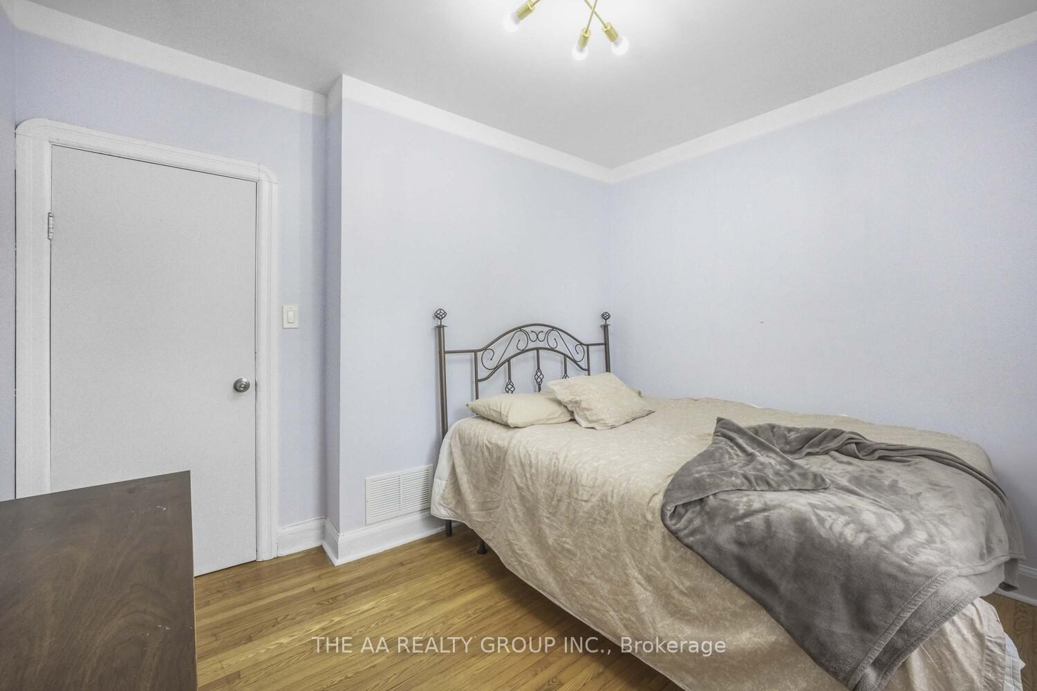Photo 20 of 233 McNaughton Avenue, Oshawa, Central — HOMEH