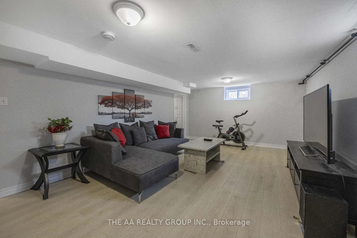 Photo 24 of 233 McNaughton Avenue, Oshawa, Central — HOMEH