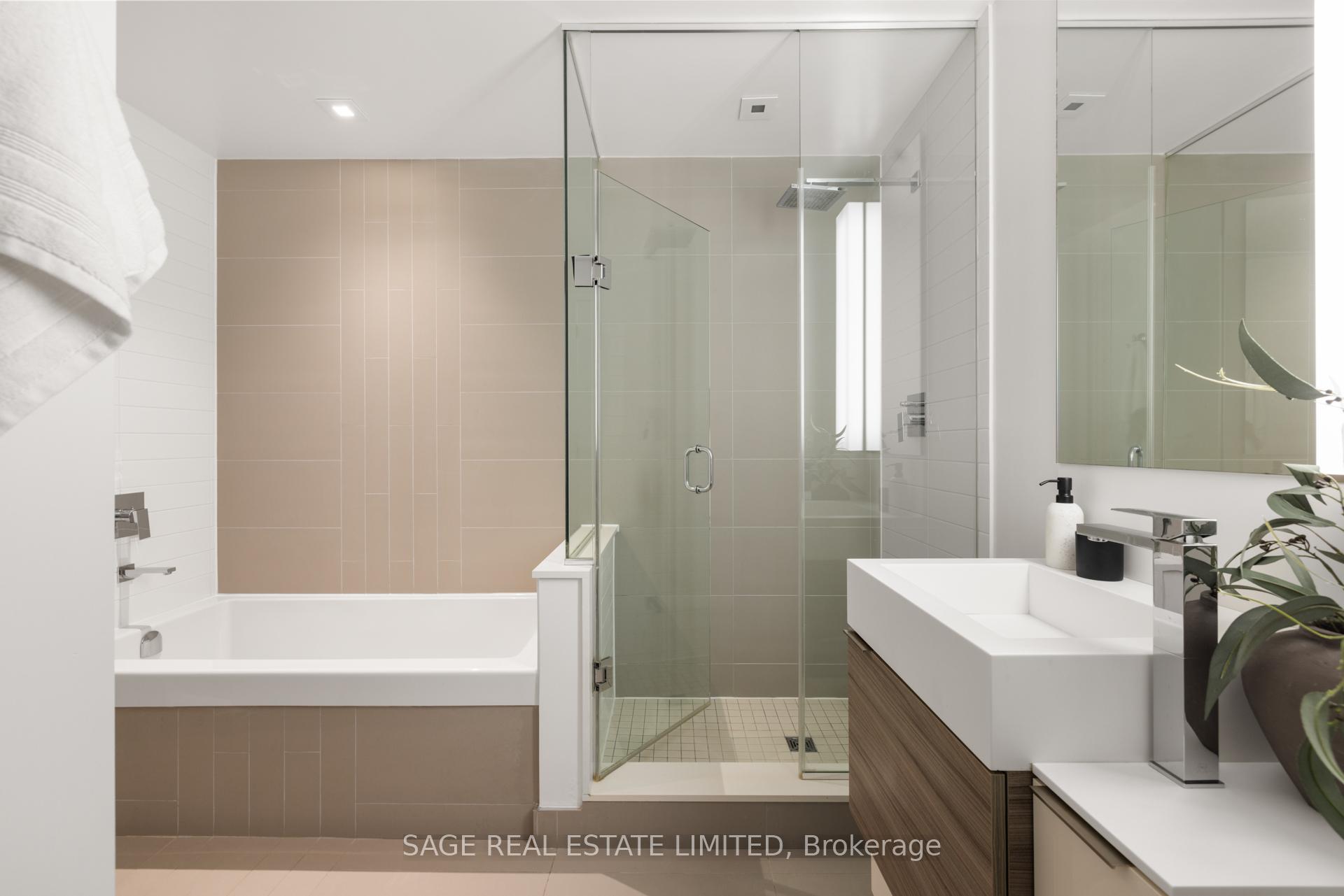 Photo 9 of Unit 809, 88 Scott Street, Toronto, Church-Yonge Corridor — HOMEH