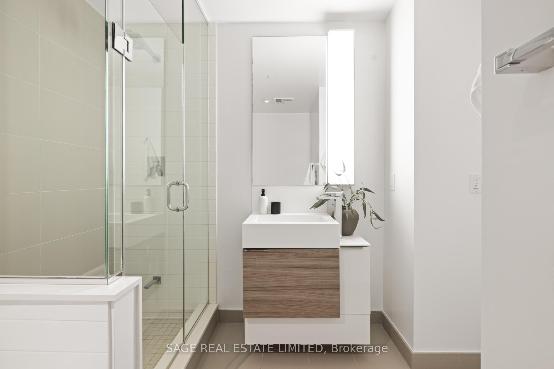 Photo 11 of Unit 809, 88 Scott Street, Toronto, Church-Yonge Corridor — HOMEH