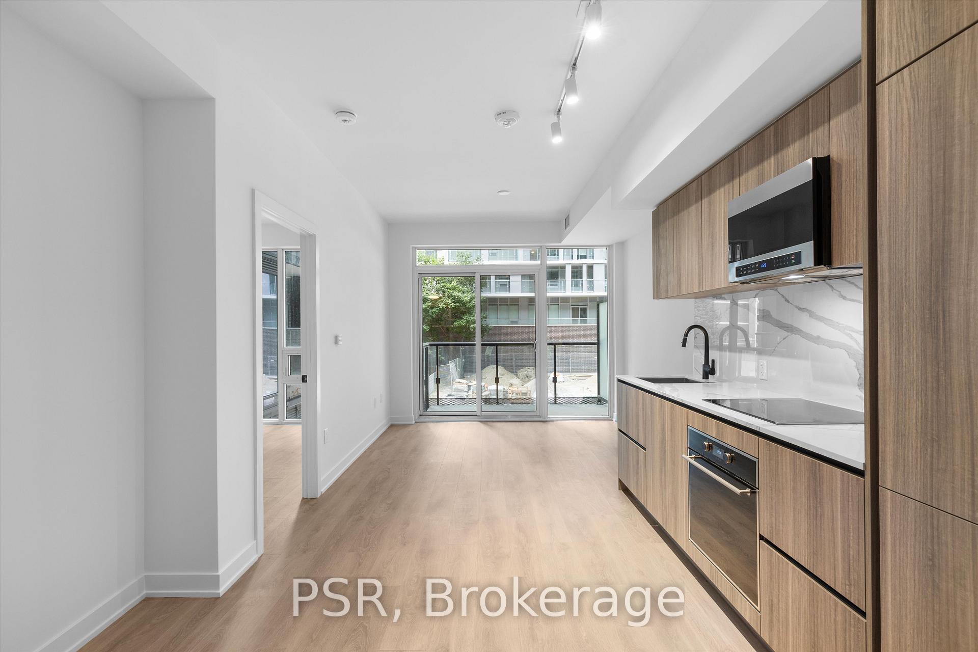 Photo 3 of Unit 212, 117 Broadway Avenue, Toronto, Mount Pleasant West — HOMEH