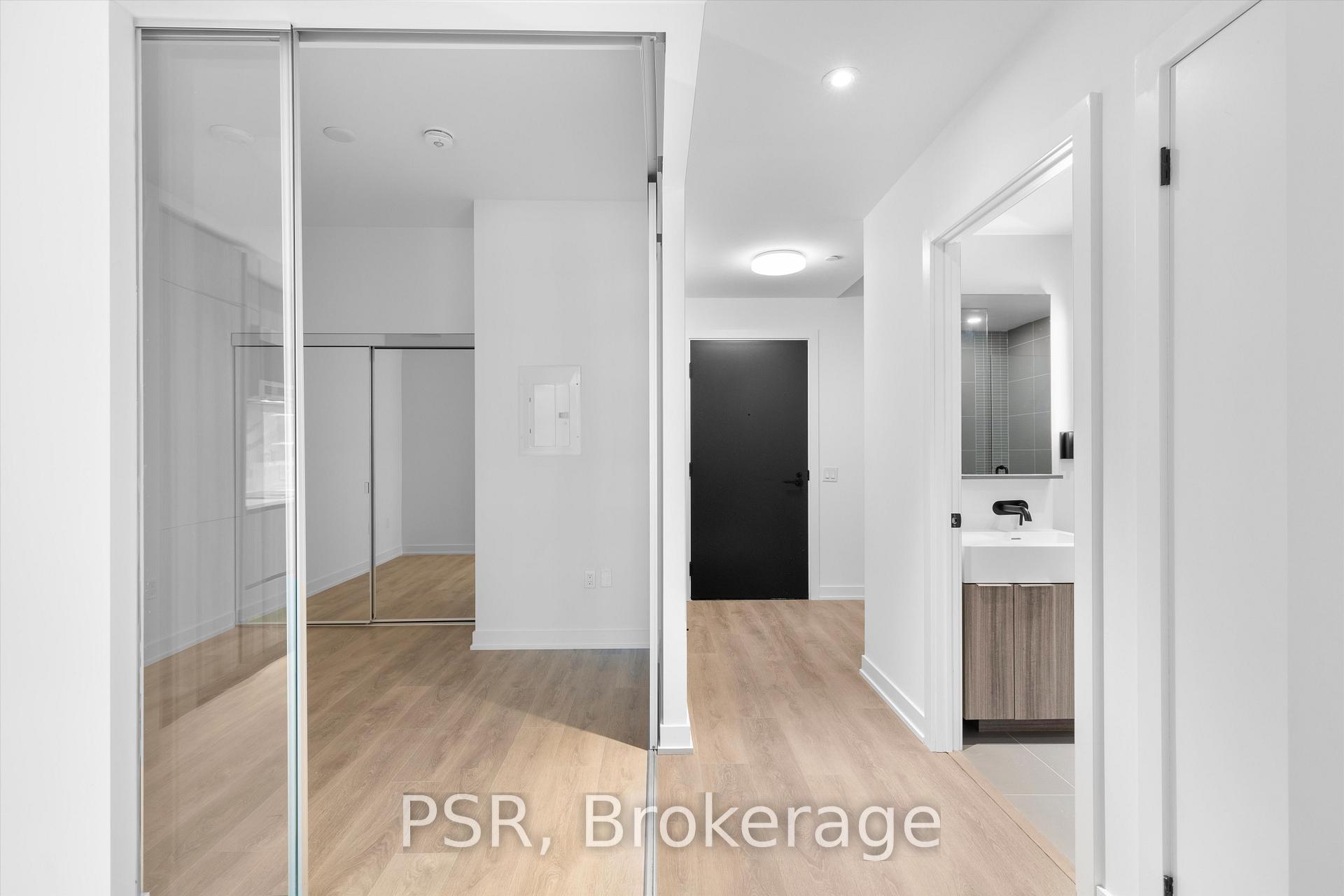 Photo 19 of Unit 212, 117 Broadway Avenue, Toronto, Mount Pleasant West — HOMEH