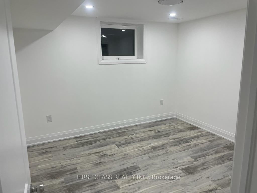 Photo 19 of Unit Bsmt, 17 Fisher Crescent, Hamilton, Westcliffe — HOMEH