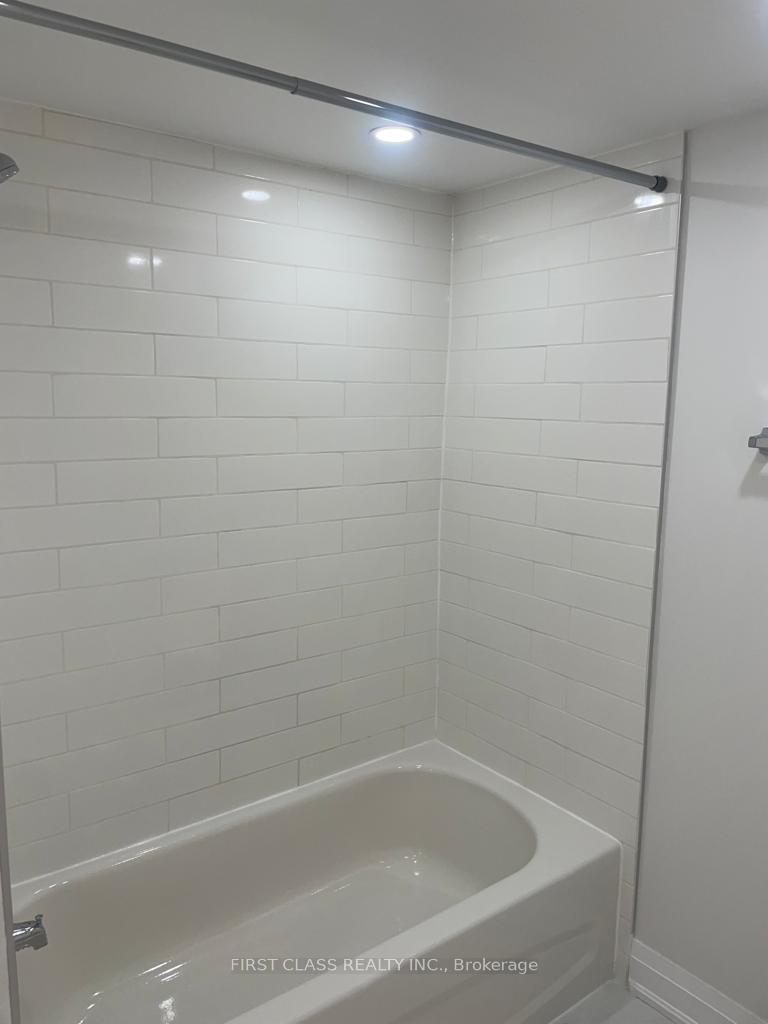Photo 23 of Unit Bsmt, 17 Fisher Crescent, Hamilton, Westcliffe — HOMEH