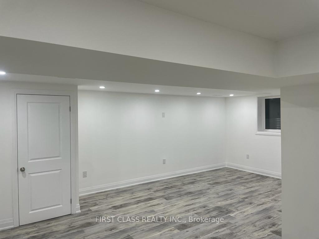 Photo 22 of Unit Bsmt, 17 Fisher Crescent, Hamilton, Westcliffe — HOMEH