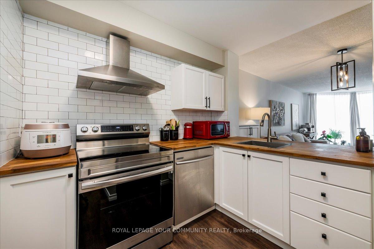 Photo 7 of Unit 504, 150 Dunlop St Street E, Barrie, City Centre — HOMEH