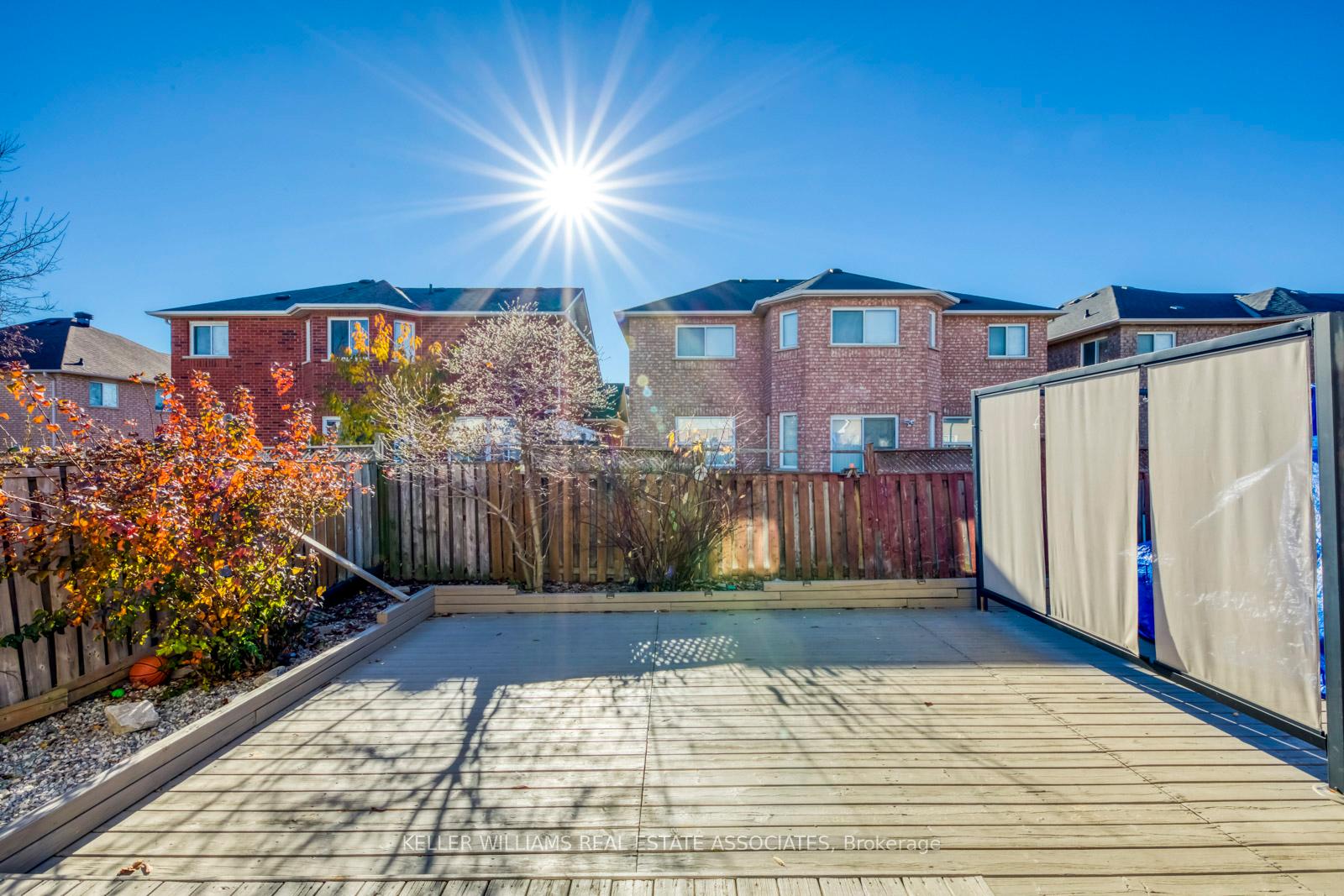 Photo 30 of 30 Poplar Plains Road, Brampton, Fletcher's Meadow — HOMEH