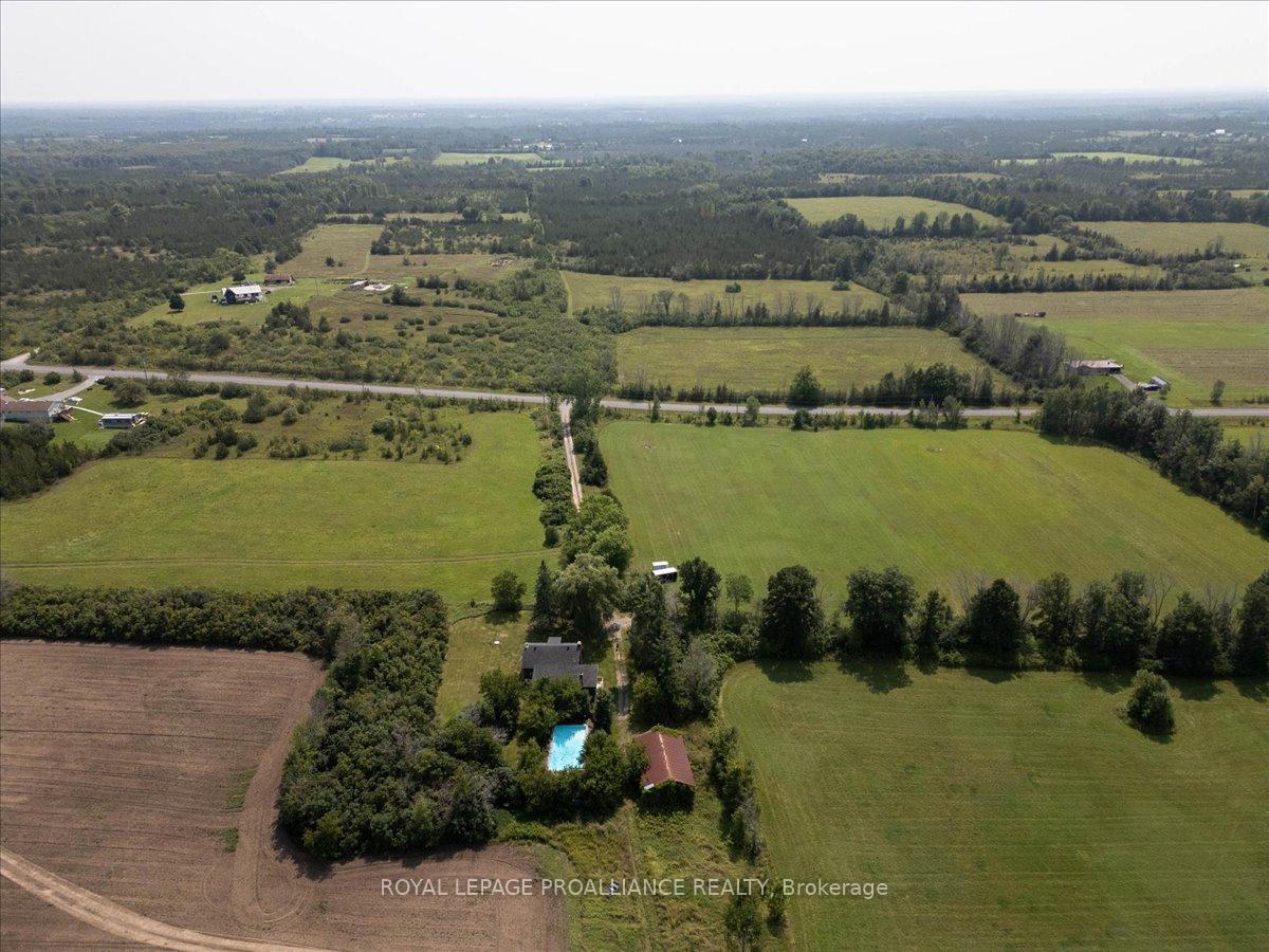 Photo 3 of 2085 Enright Road, Tyendinaga, Tyendinaga Township — HOMEH