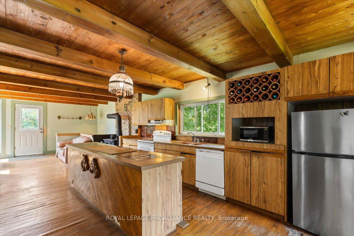 Photo 2 of 2085 Enright Road, Tyendinaga, Tyendinaga Township — HOMEH
