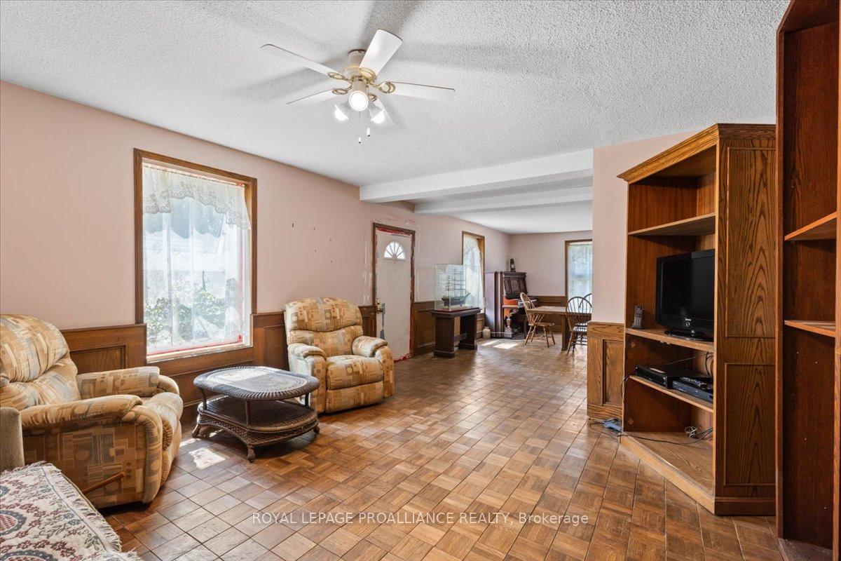 Photo 14 of 2085 Enright Road, Tyendinaga, Tyendinaga Township — HOMEH