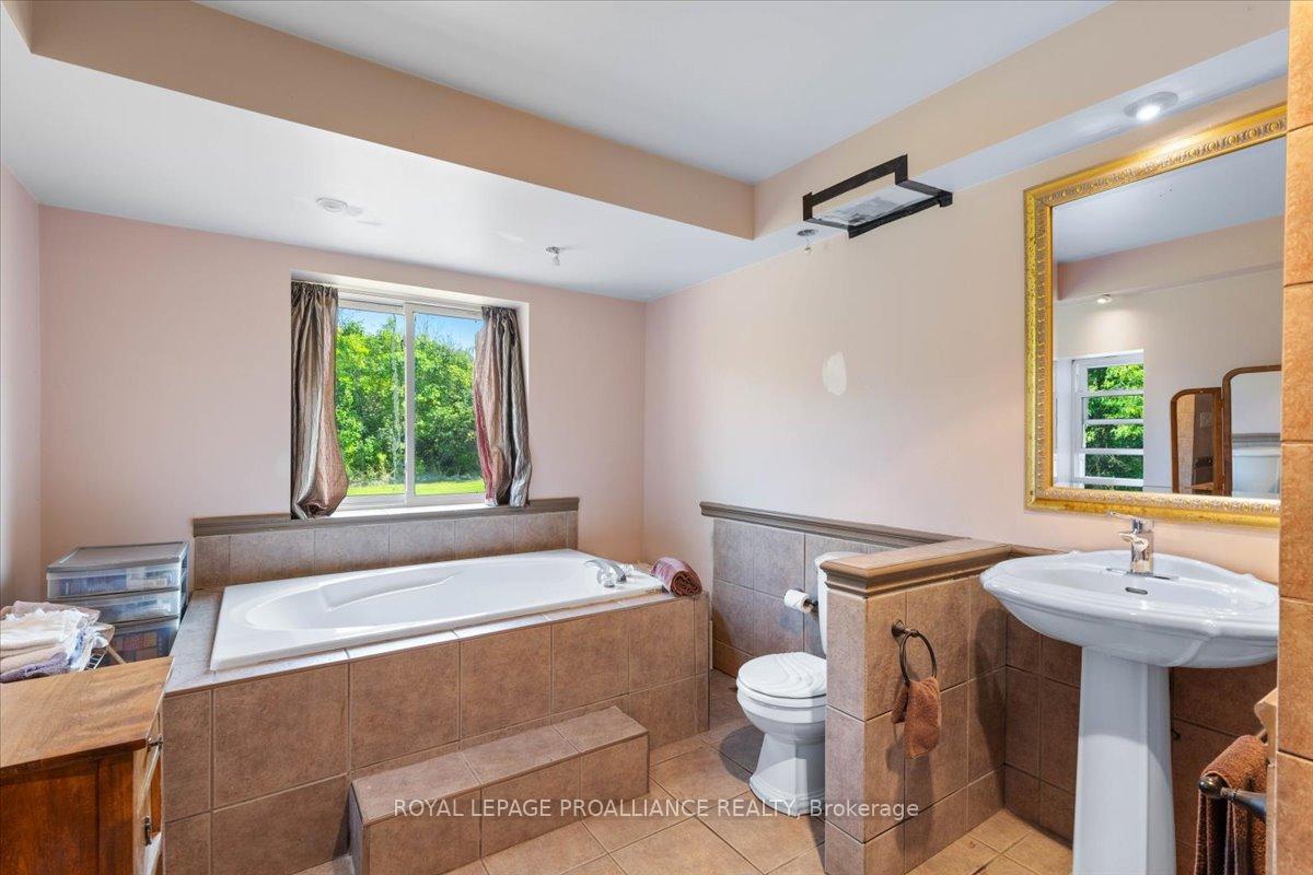 Photo 16 of 2085 Enright Road, Tyendinaga, Tyendinaga Township — HOMEH