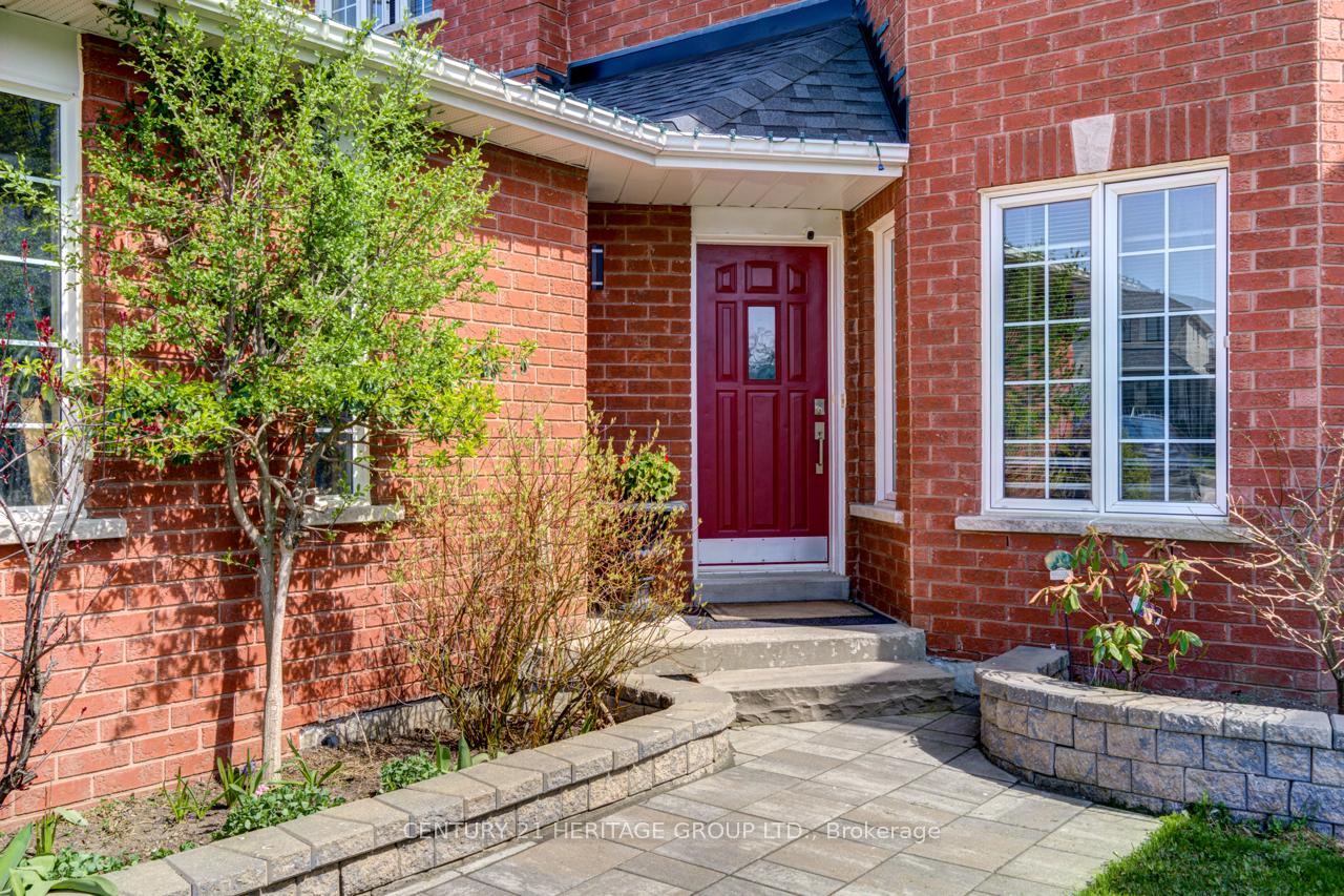 Photo 3 of 5 Northview Crescent, Barrie, Northwest — HOMEH