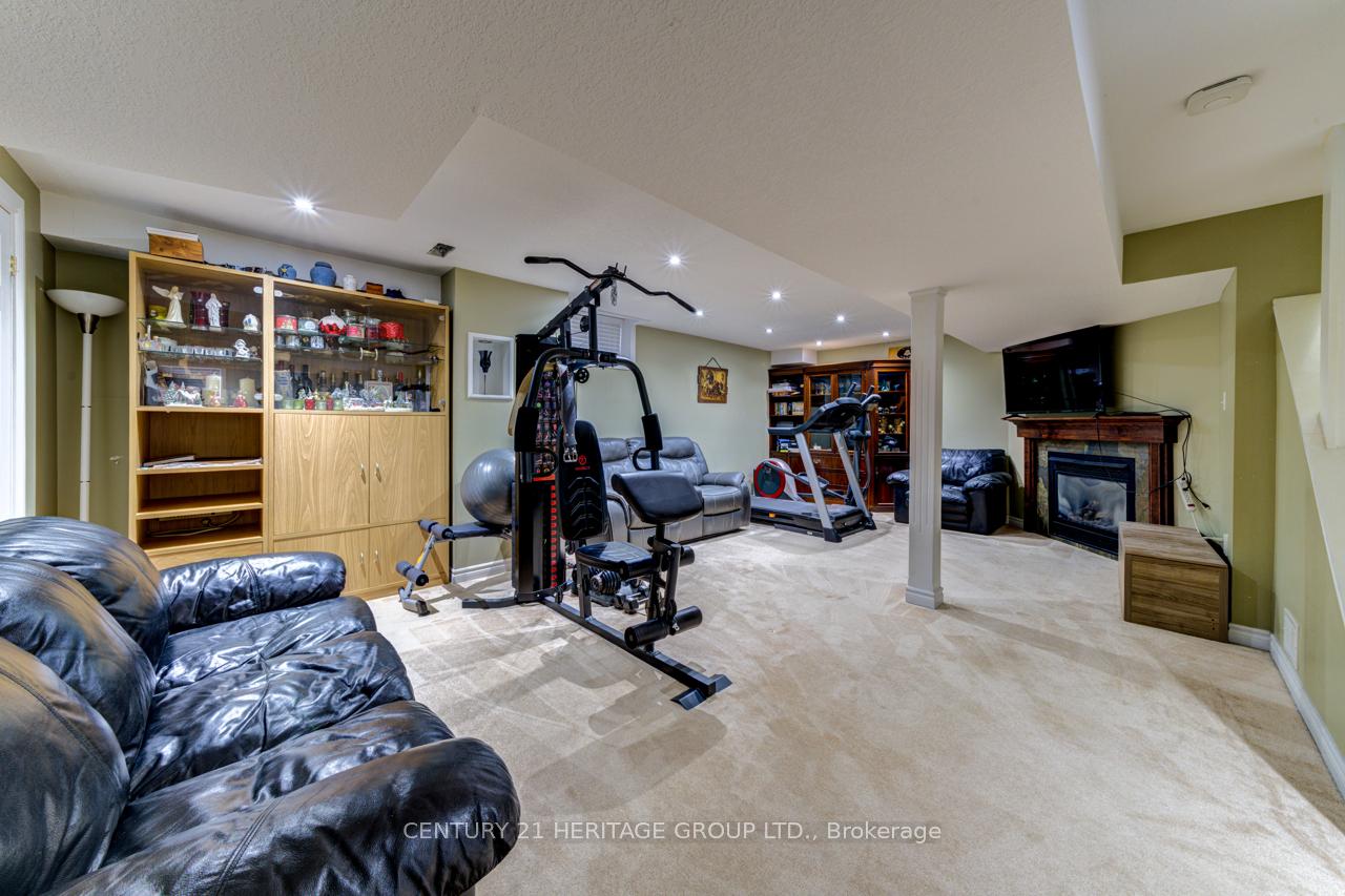 Photo 40 of 5 Northview Crescent, Barrie, Northwest — HOMEH