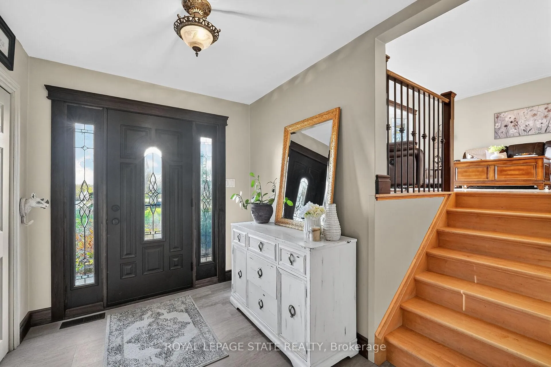 Photo 91 of 152 Ridge Road W, Grimsby, Grimsby Escarpment — HOMEH