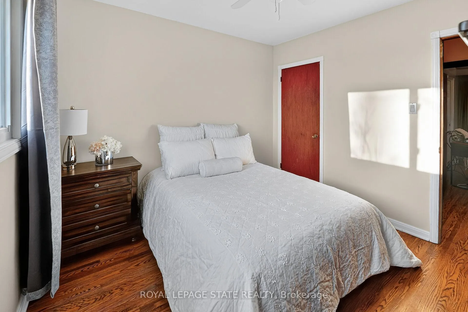 Photo 418 of 152 Ridge Road W, Grimsby, Grimsby Escarpment — HOMEH