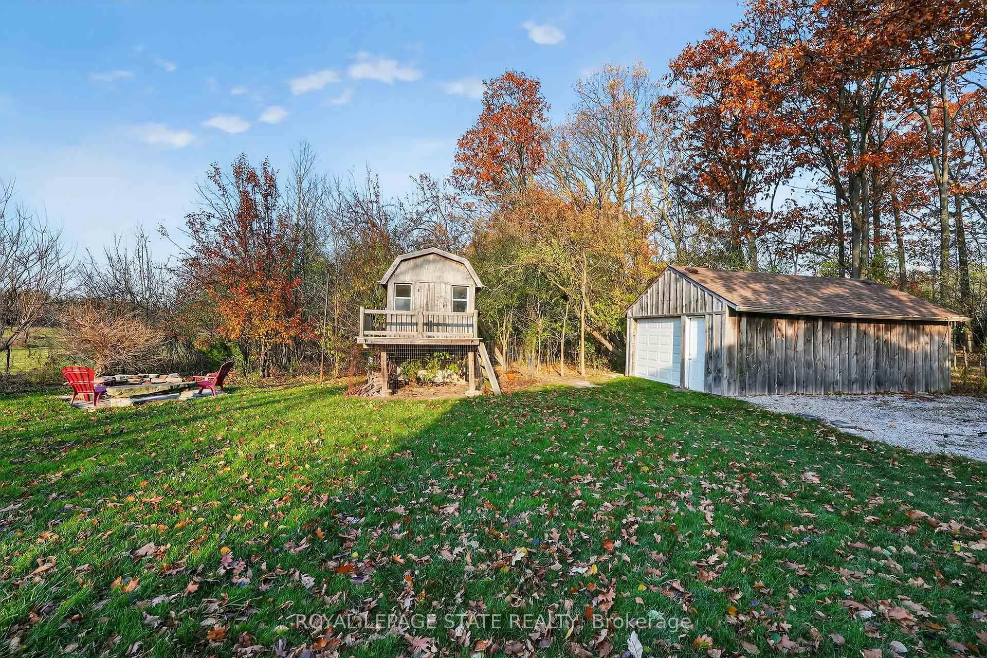Photo 671 of 152 Ridge Road W, Grimsby, Grimsby Escarpment — HOMEH