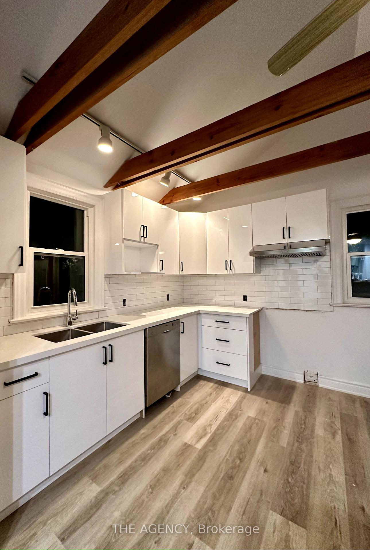 Photo 8 of Unit B, 13075 Highway 27, King, Nobleton — HOMEH