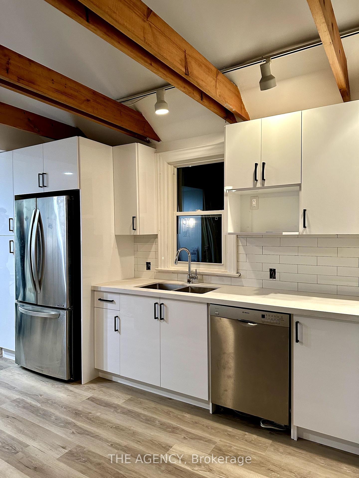 Photo 4 of Unit B, 13075 Highway 27, King, Nobleton — HOMEH