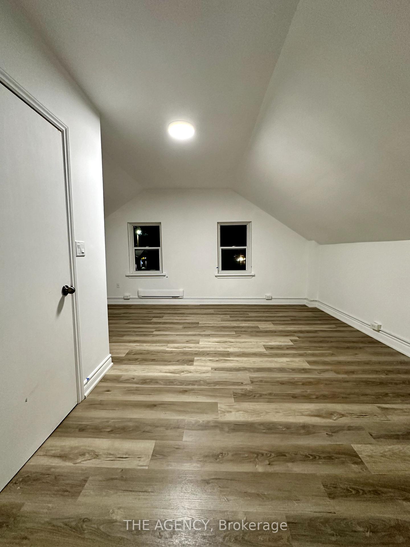 Photo 6 of Unit B, 13075 Highway 27, King, Nobleton — HOMEH