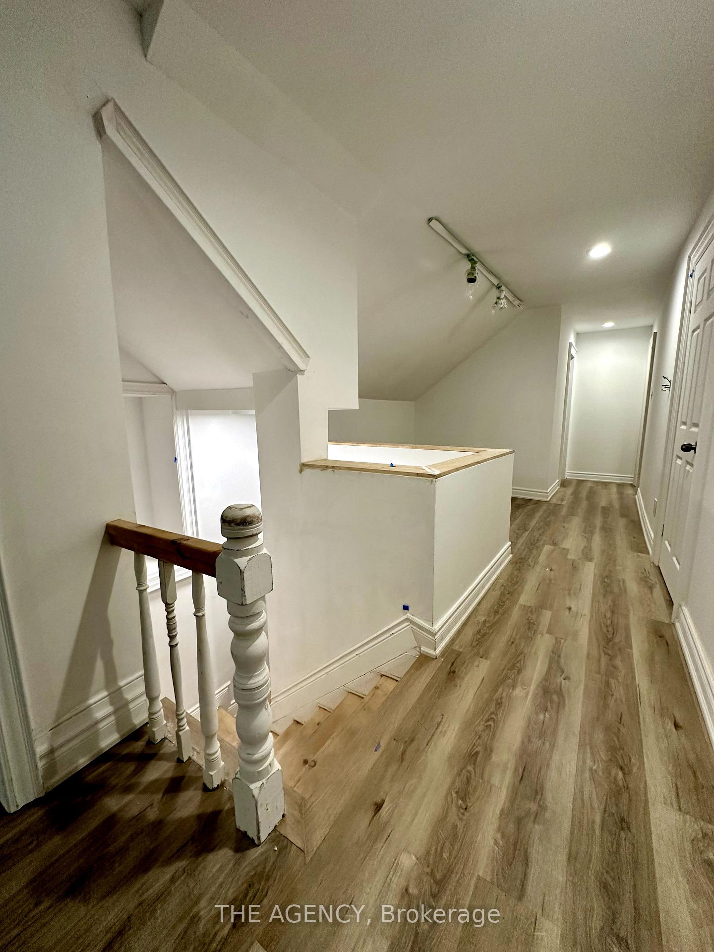 Photo 14 of Unit B, 13075 Highway 27, King, Nobleton — HOMEH