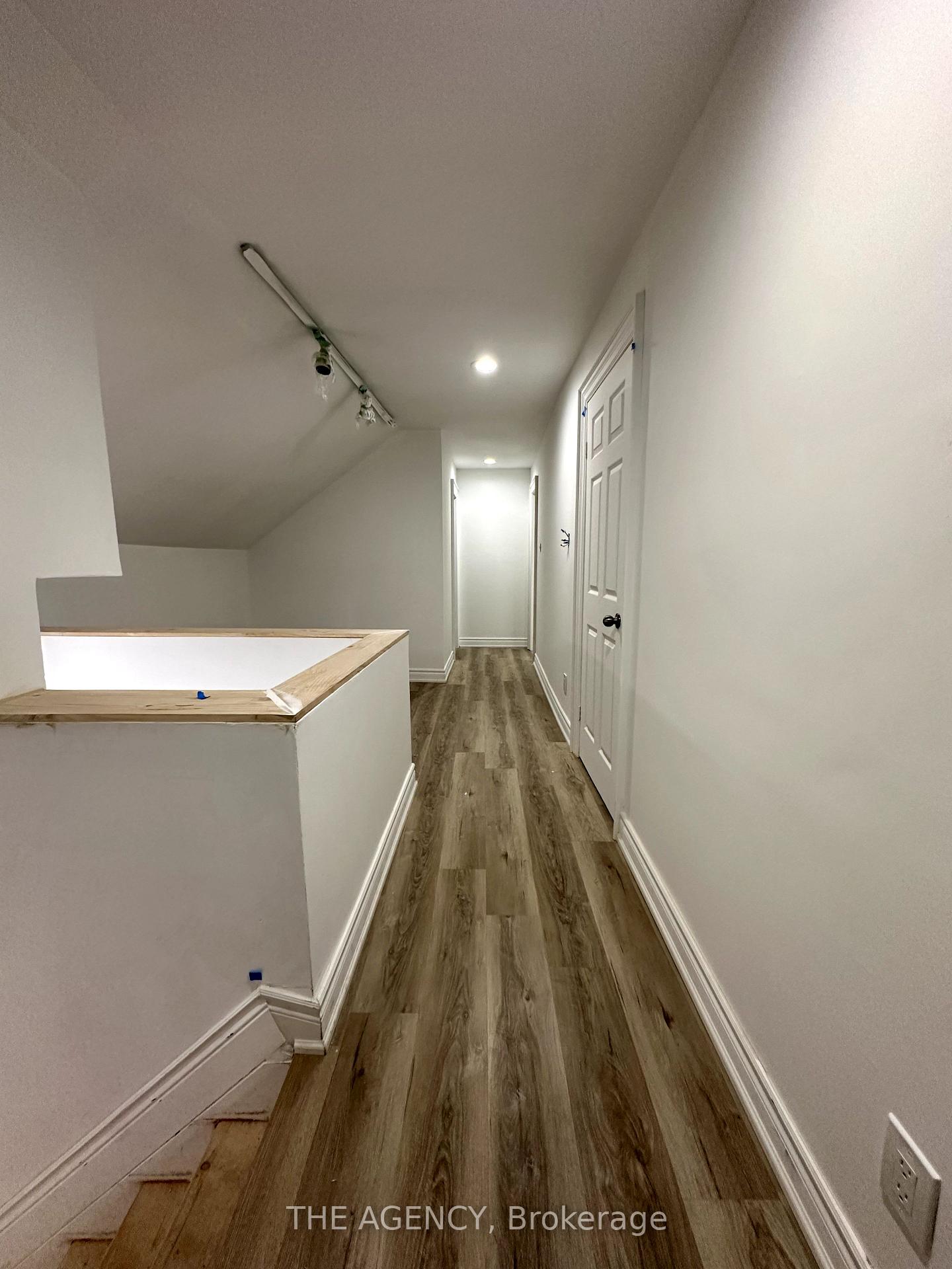 Photo 13 of Unit B, 13075 Highway 27, King, Nobleton — HOMEH