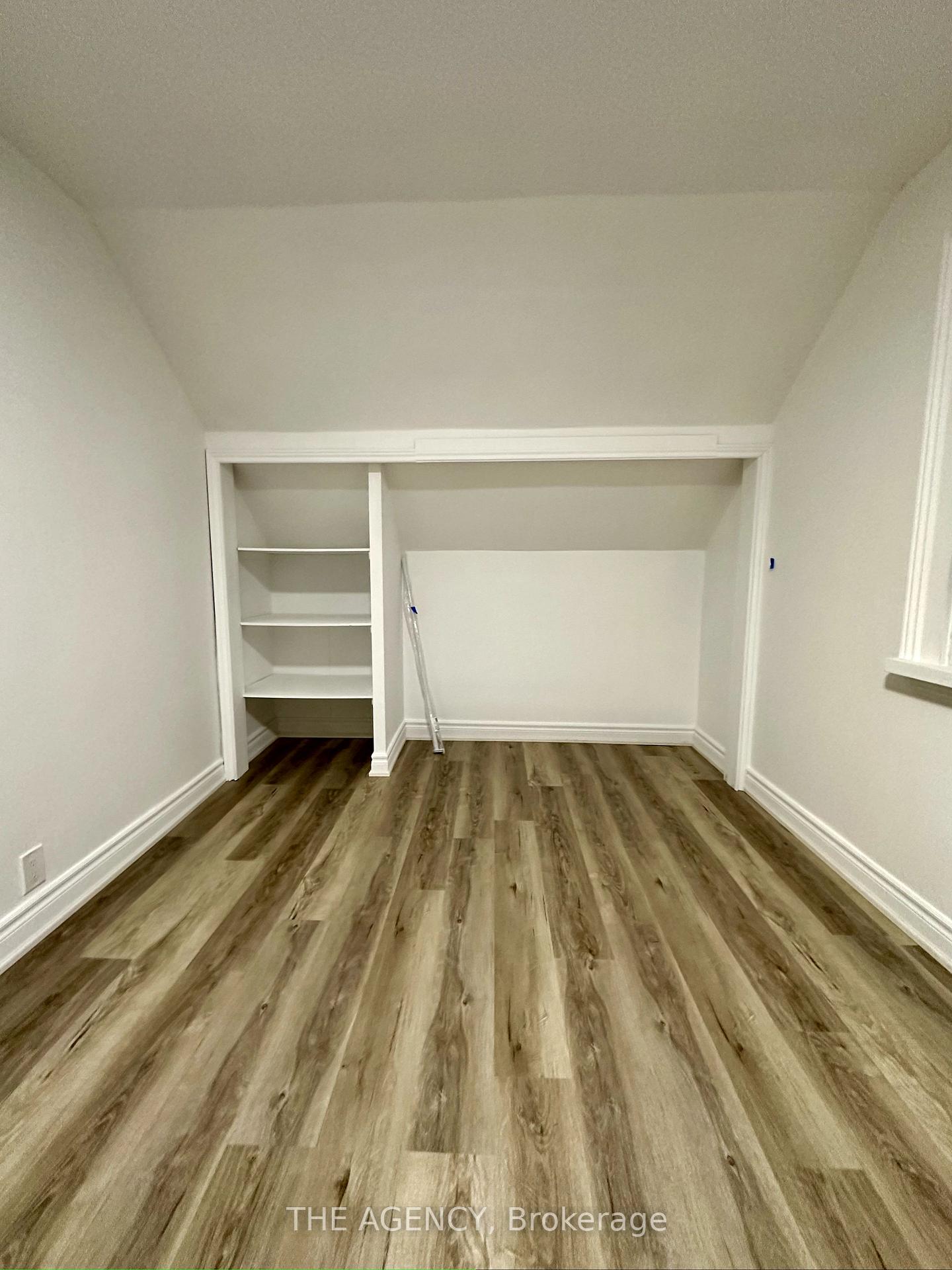 Photo 15 of Unit B, 13075 Highway 27, King, Nobleton — HOMEH