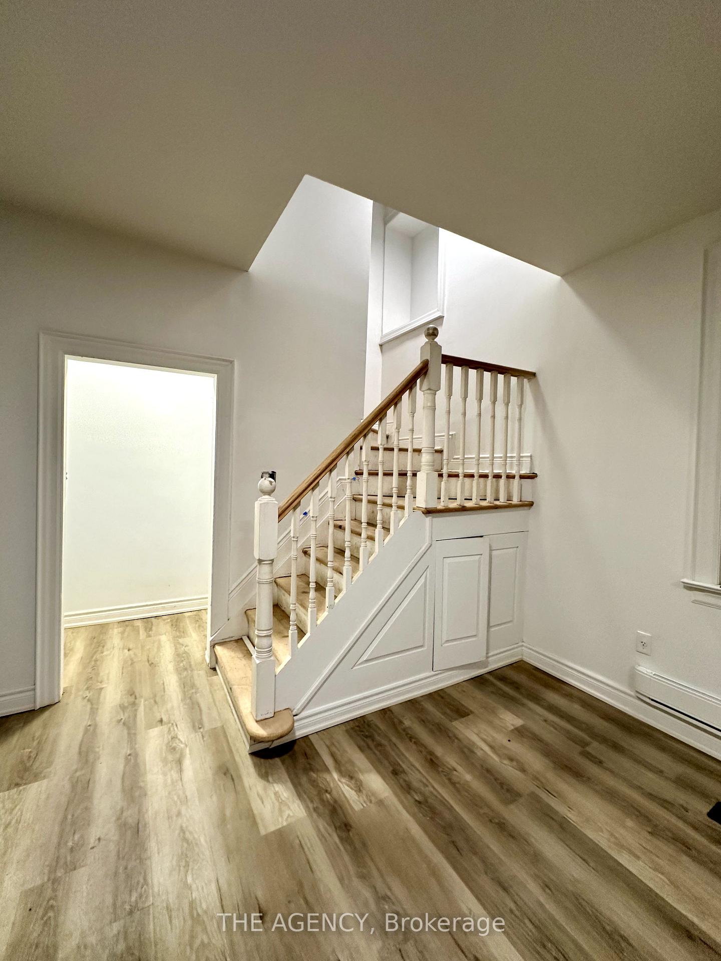 Photo 16 of Unit B, 13075 Highway 27, King, Nobleton — HOMEH