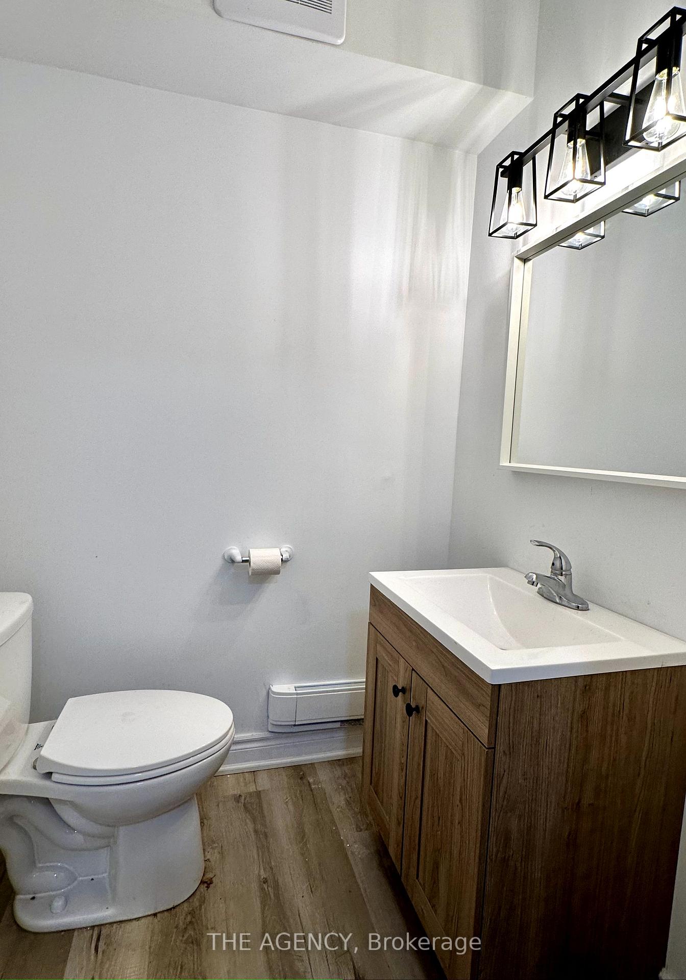 Photo 18 of Unit B, 13075 Highway 27, King, Nobleton — HOMEH