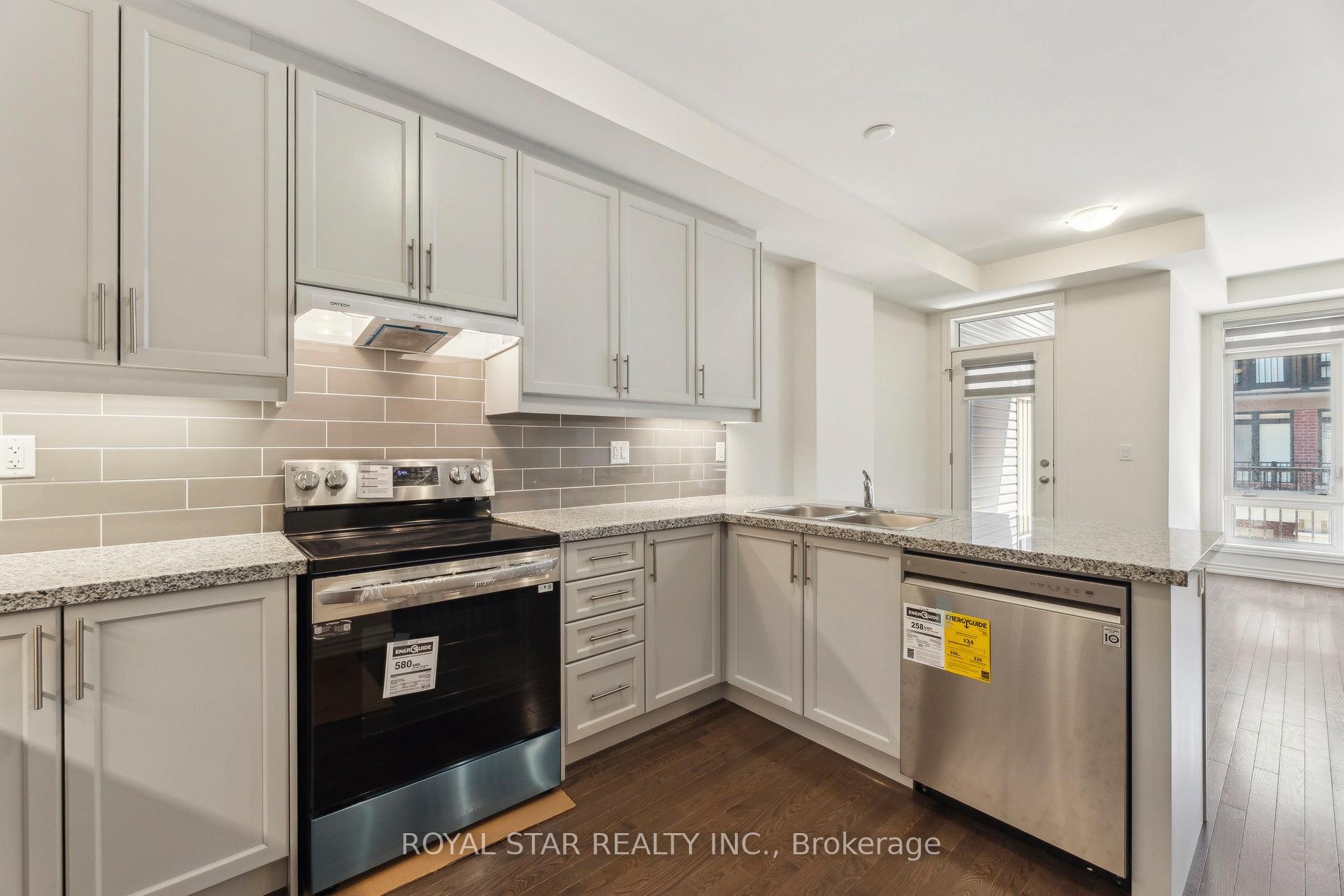 Photo 2 of 8 Coppini Lane, Ajax, South East — HOMEH
