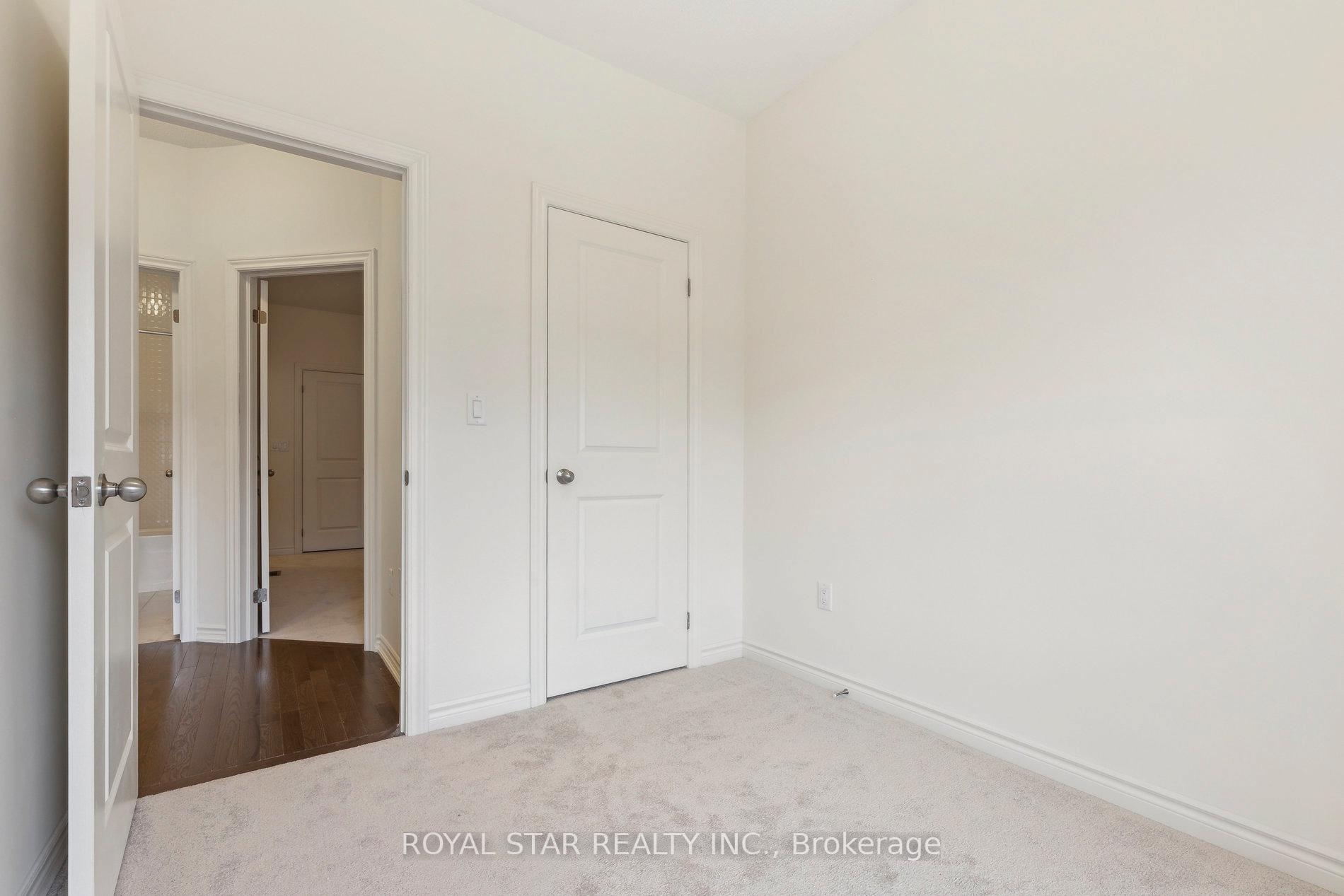 Photo 3 of 8 Coppini Lane, Ajax, South East — HOMEH