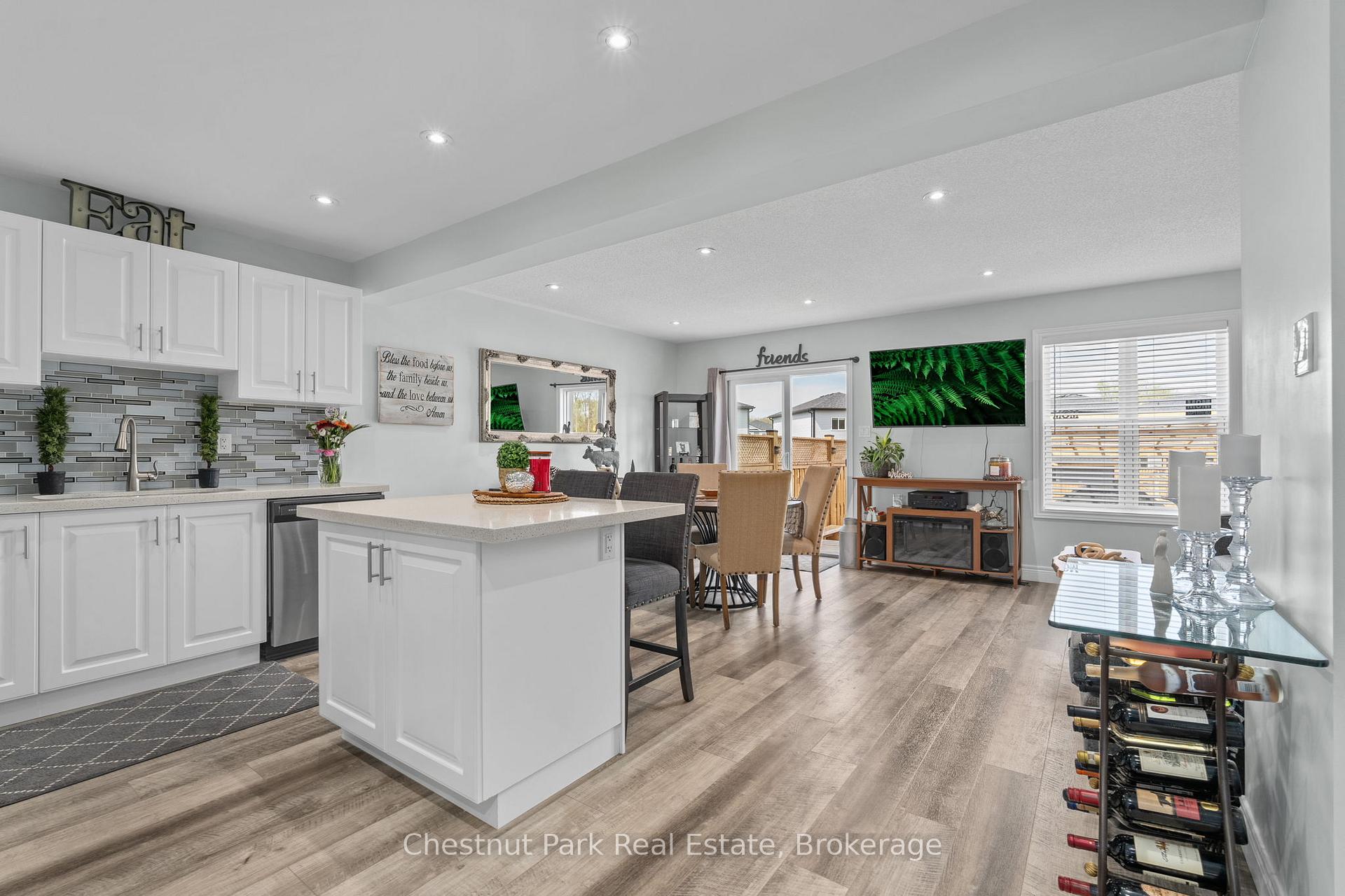 Photo 6 of 190 Daffodil Court, Gravenhurst, Muskoka (S) — HOMEH