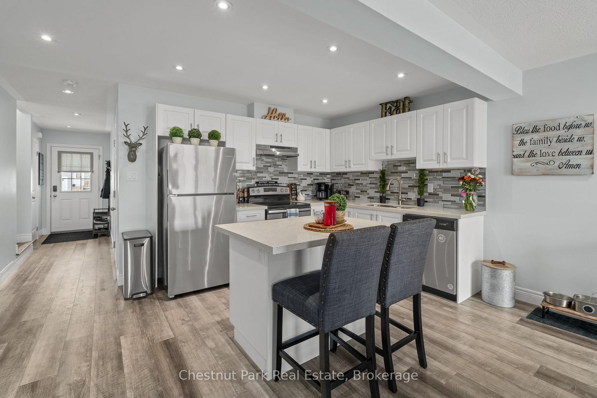 Photo 7 of 190 Daffodil Court, Gravenhurst, Muskoka (S) — HOMEH