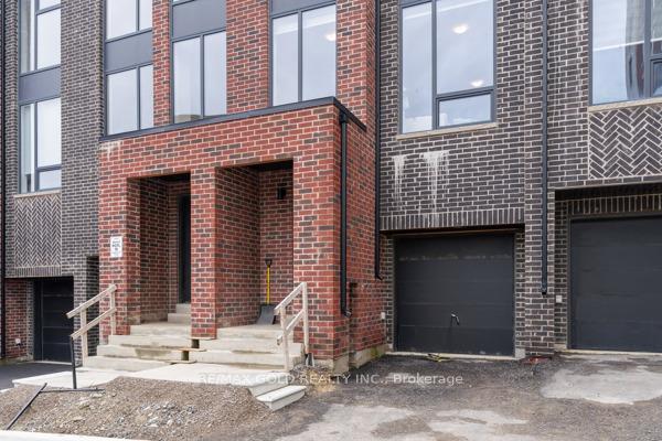 Photo 5 of 25 Desiree Place W, Caledon, Bolton West — HOMEH