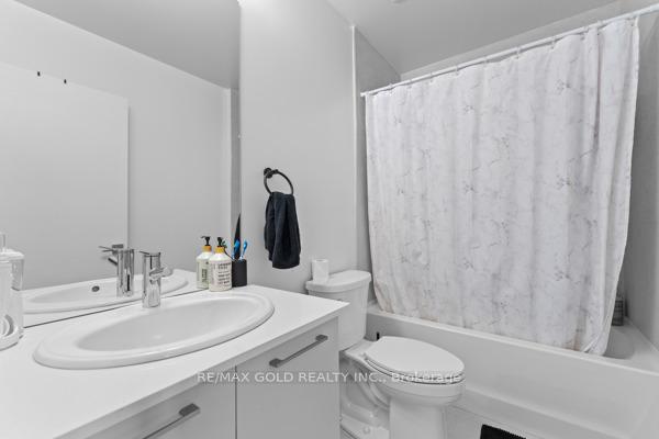 Photo 24 of 25 Desiree Place W, Caledon, Bolton West — HOMEH
