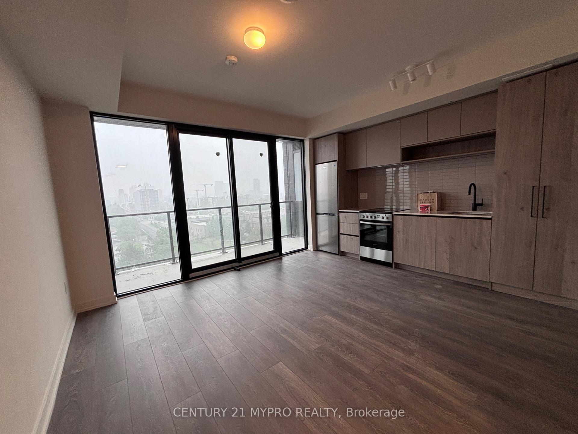 Front of Unit 818, 181 Sterling Road