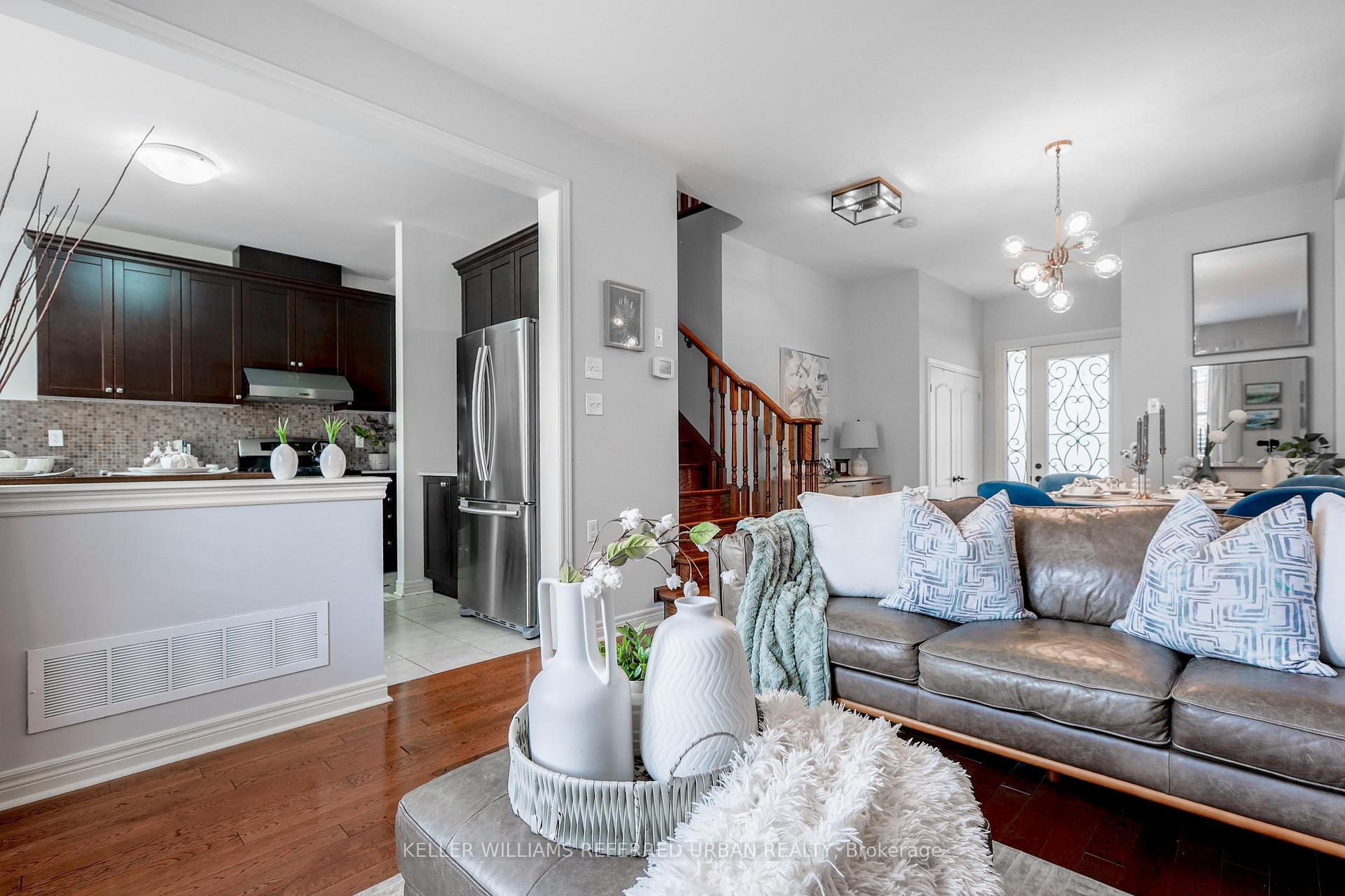 Photo 5 of 23 Fitzroy Avenue, Markham, Wismer — HOMEH