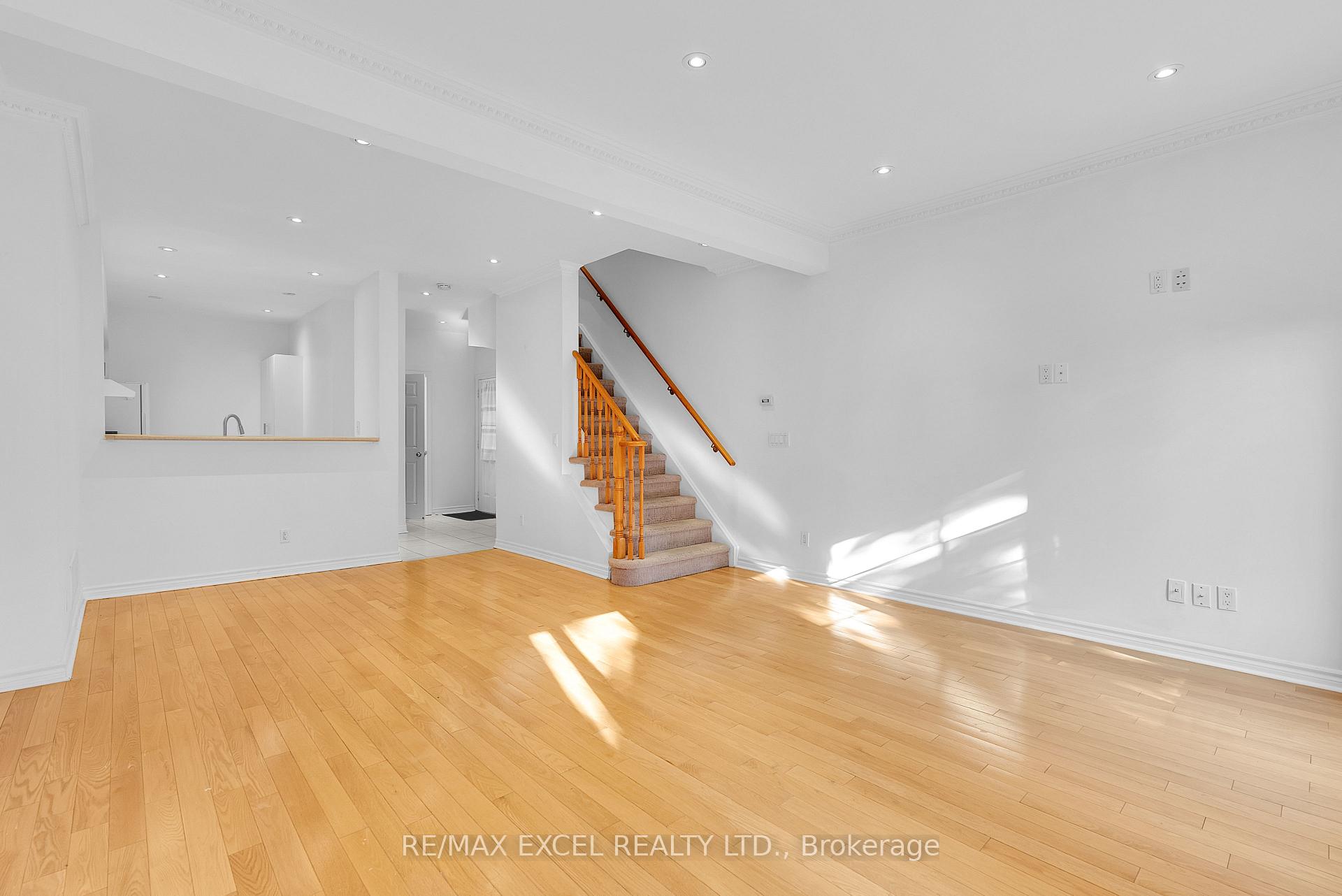 Front of Unit 16, 23 St Moritz Way
