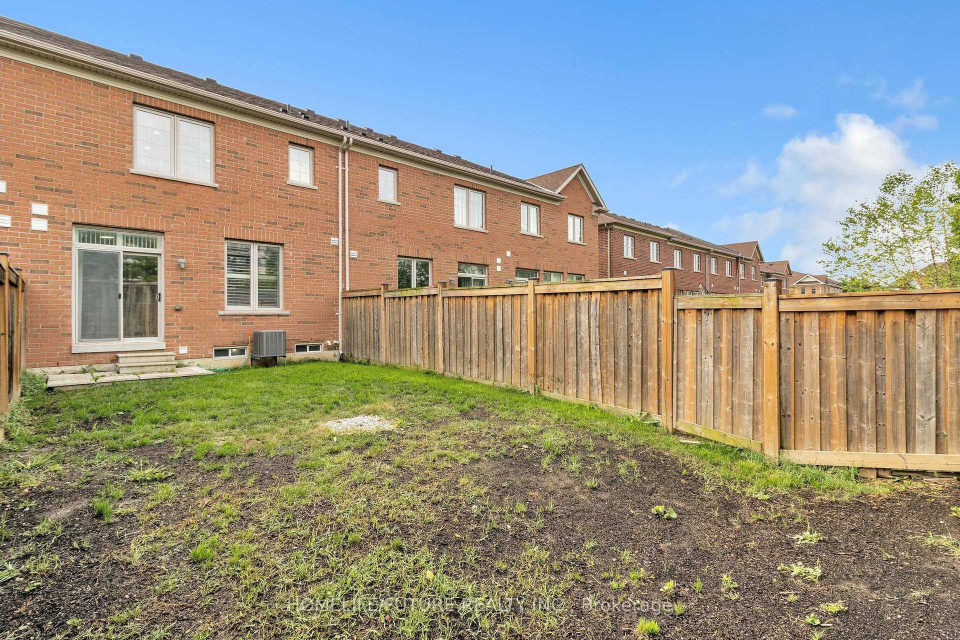 Photo 38 of 81 Hanson Crescent, Milton, Scott — HOMEH