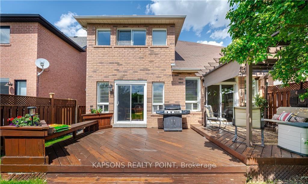 Photo 23 of 26 Baccarat Crescent, Brampton, Snelgrove — HOMEH