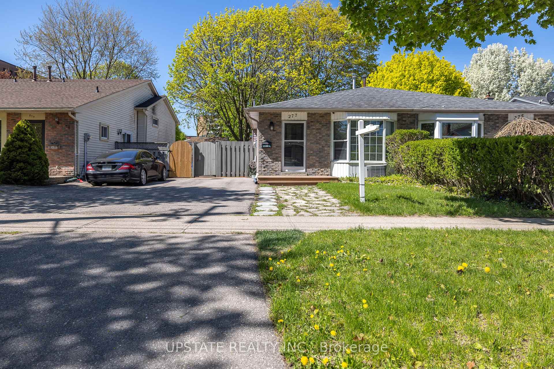 Photo 3 of 277 Heritage Drive, Kitchener — HOMEH